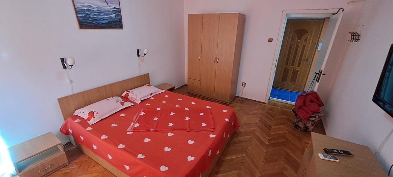 Apartament Grigore Etaj 2 Mangalia Eksteriør billede
